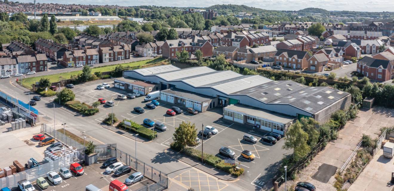 Federation Road Trading Estate  - Industrial Unit To Let - Federation Road Trading Estate - Stoke on Trent